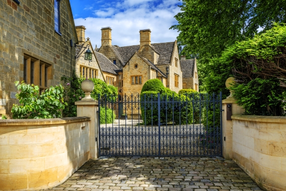 large Cotswold brick house